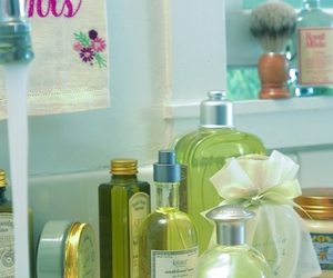 MV_Sink_Toiletries